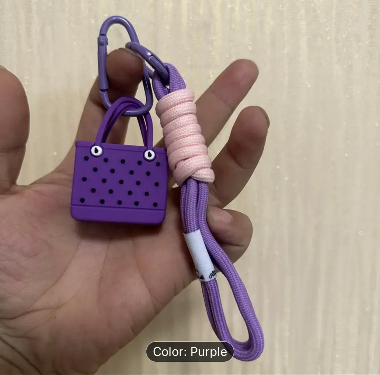 'EVA Beach Bag' Keychain Bracelet