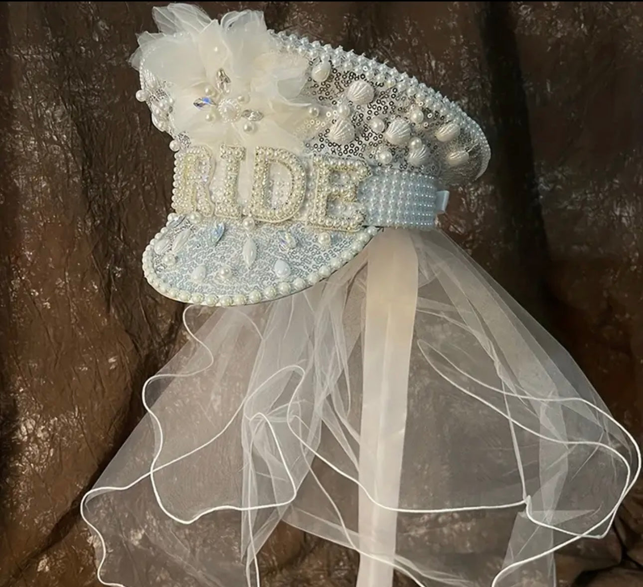 Bridal Headwear, Captain Hats, Baseball, Baroque Headbands, Veils, Tiaras, Neckwear