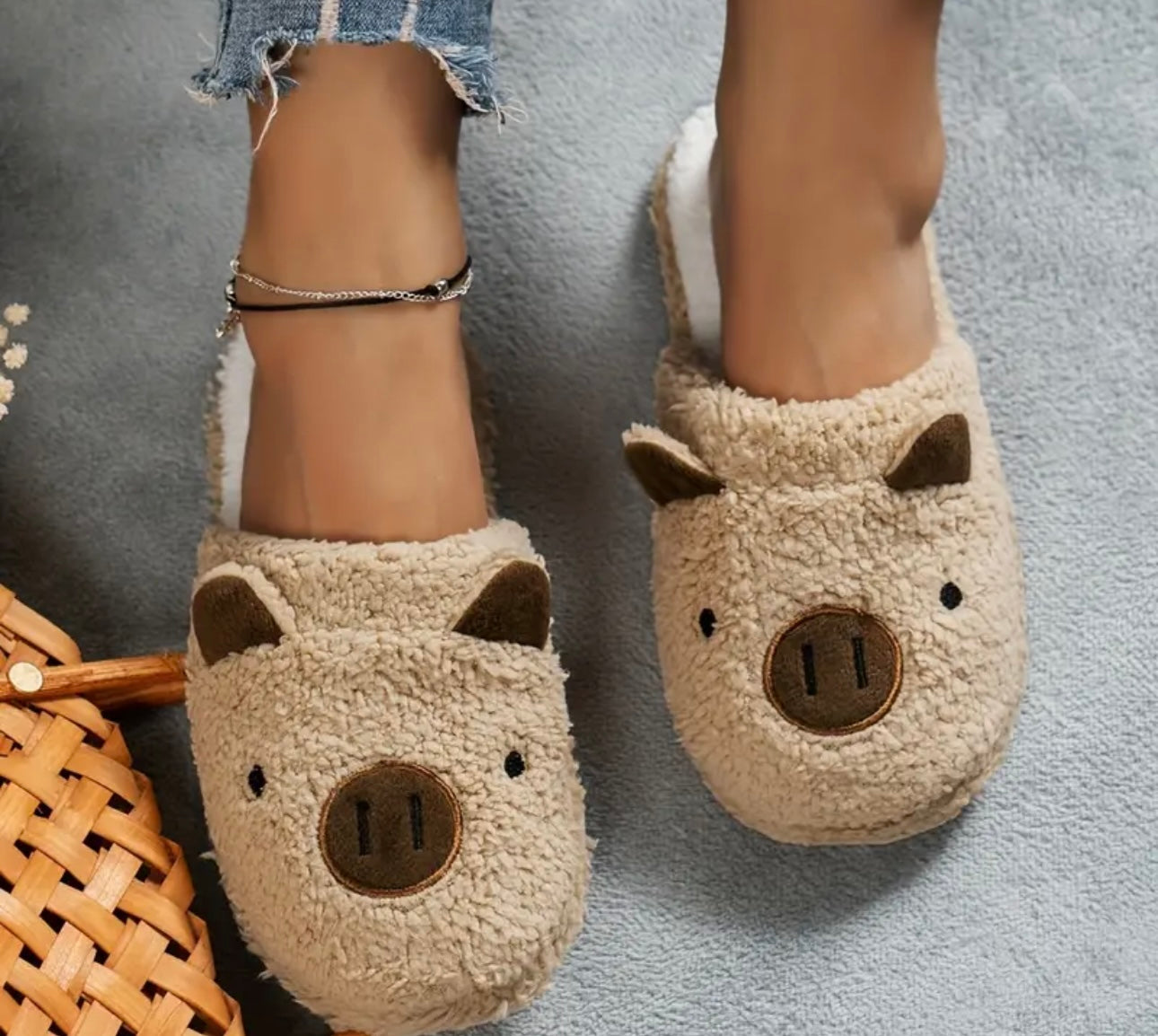 Cute Cartoon Pig Slippers